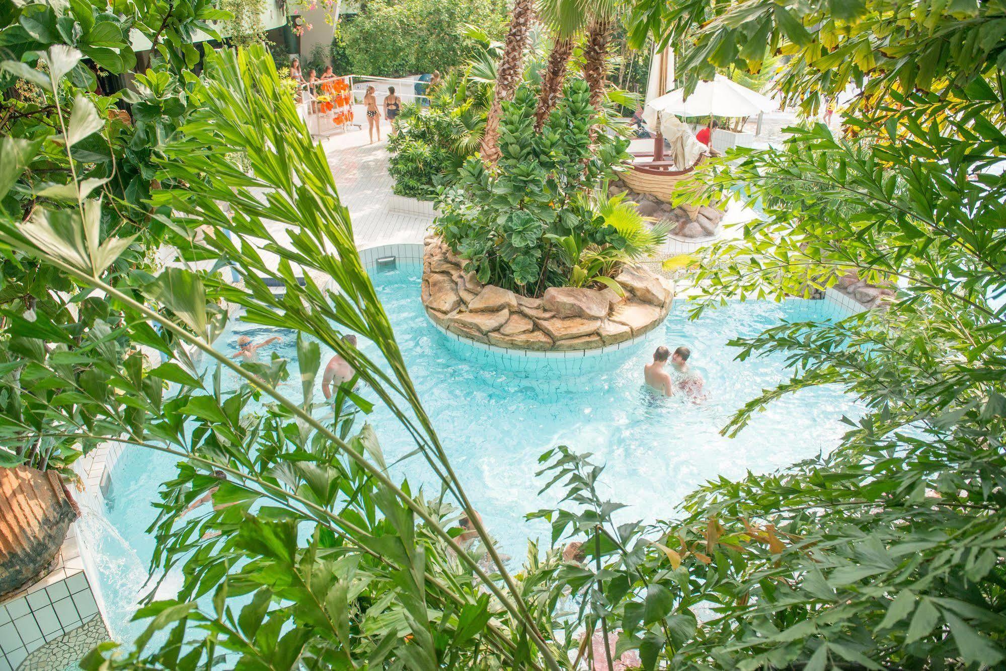 Sunparks Oostduinkerke - Plopsaland Hotel Ngoại thất bức ảnh